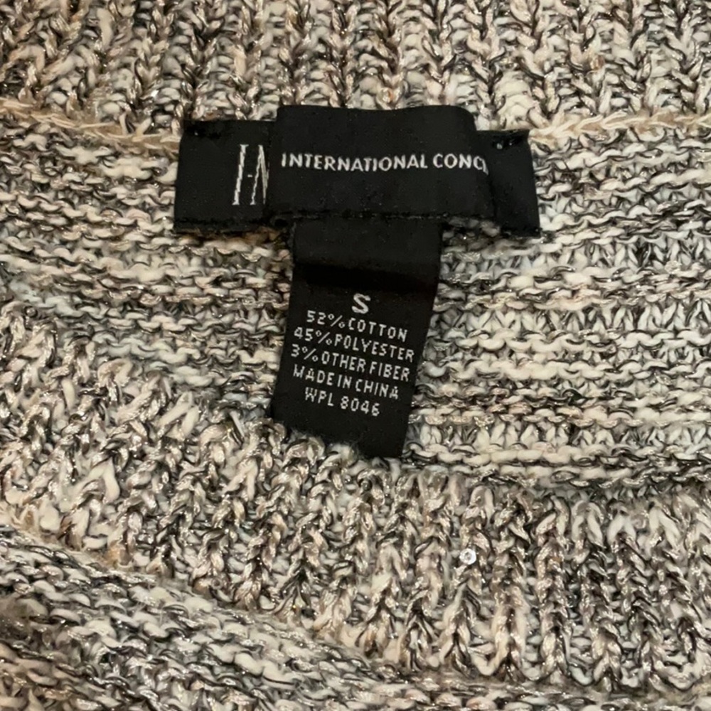 Sweatshirt - Picture 2 of 2